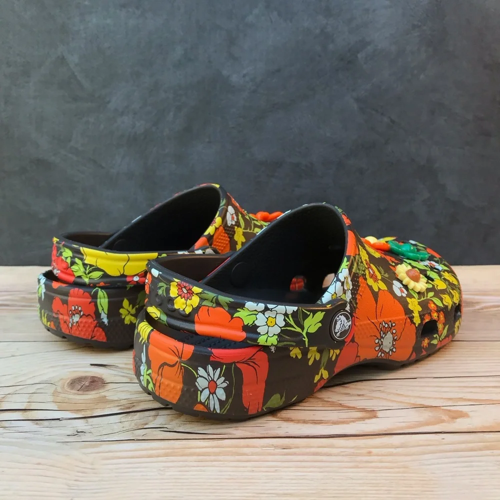 Crocs Classic Retro Floral Clog - Picture 12 of 16